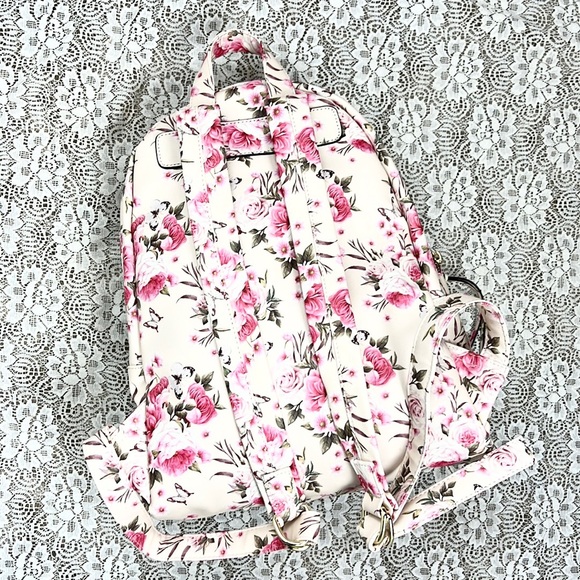 CALL IT SPRING |🌹🦋Roses Butterflies Print Multi-Pocket Adjustable Backpack Bag - Picture 8 of 14